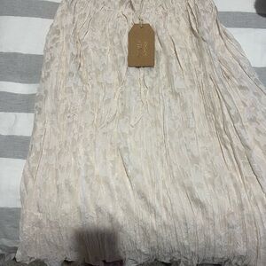 Elegant Cream Pleated Skirt